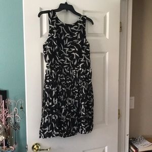 GAP dress size 8, never worn.